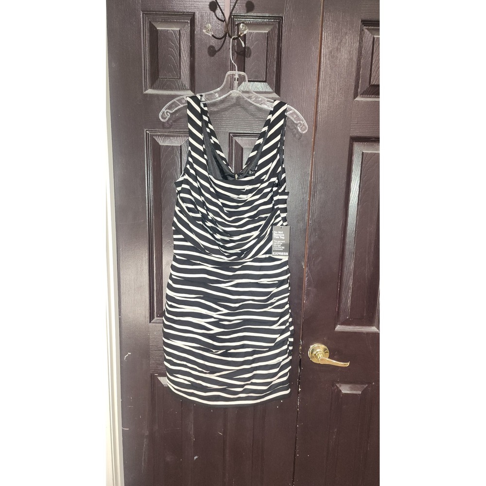 Express Striped Bodycon Dress Womens Size 12 Black White NWT